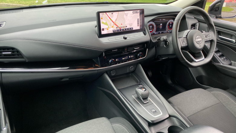 Nissan Qashqai 1.3 DiG-T MH 158 N-Connecta 5dr Xtronic Petrol Hatchback